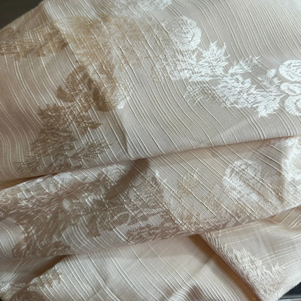 VTG Champagne Gold 84X60 Damask Floral Oval‎ Tablecloth Rose Trellis